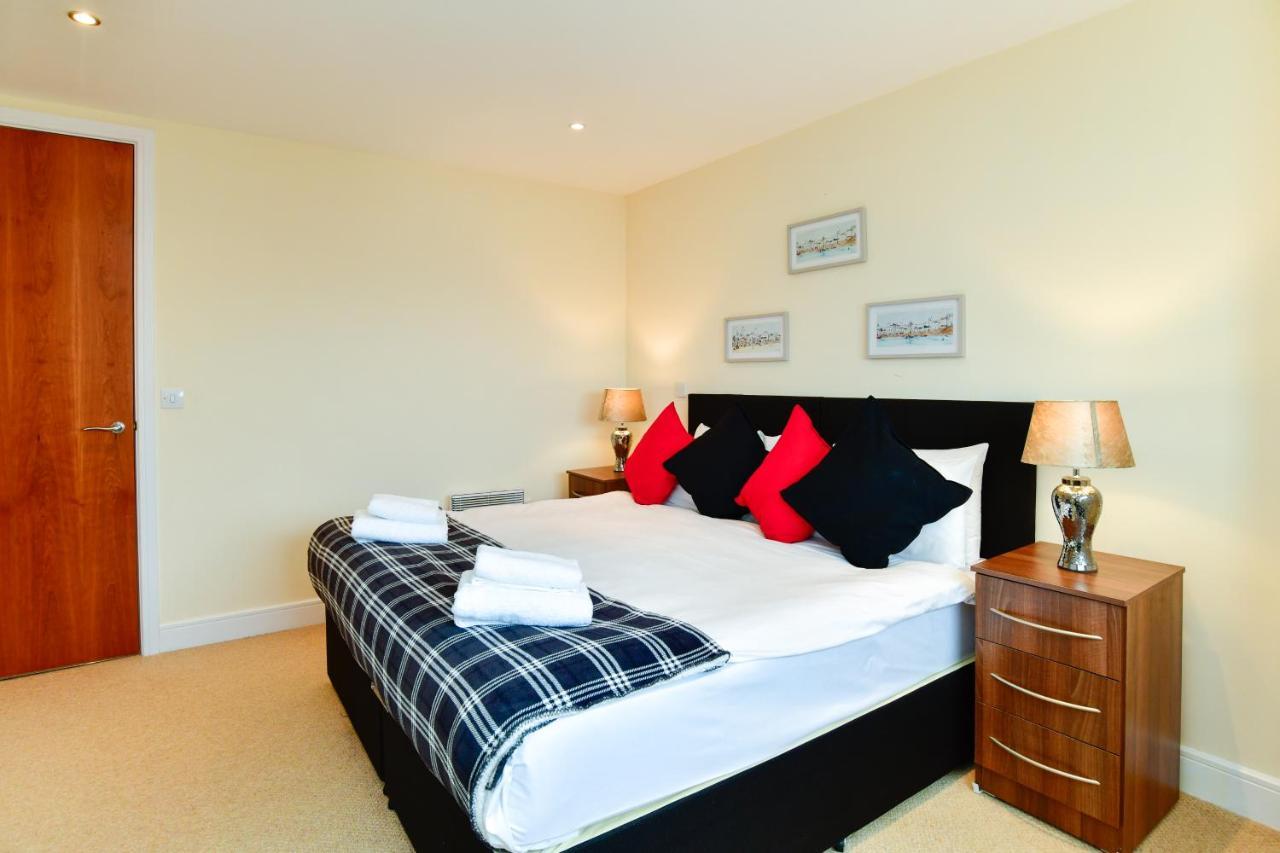 Meridian Quay Apartments, By Jsw Short Stay 스완지 외부 사진