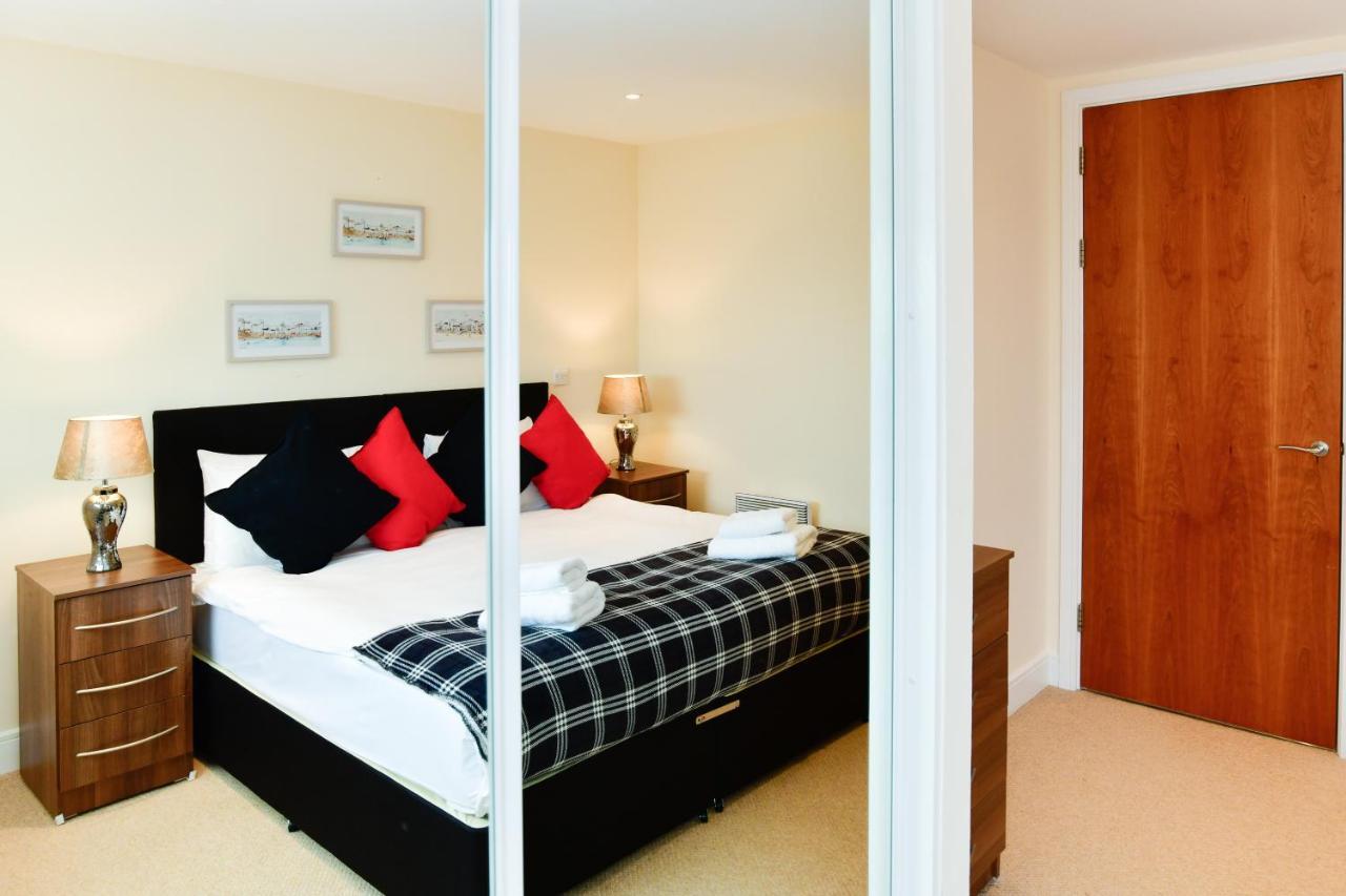 Meridian Quay Apartments, By Jsw Short Stay 스완지 외부 사진